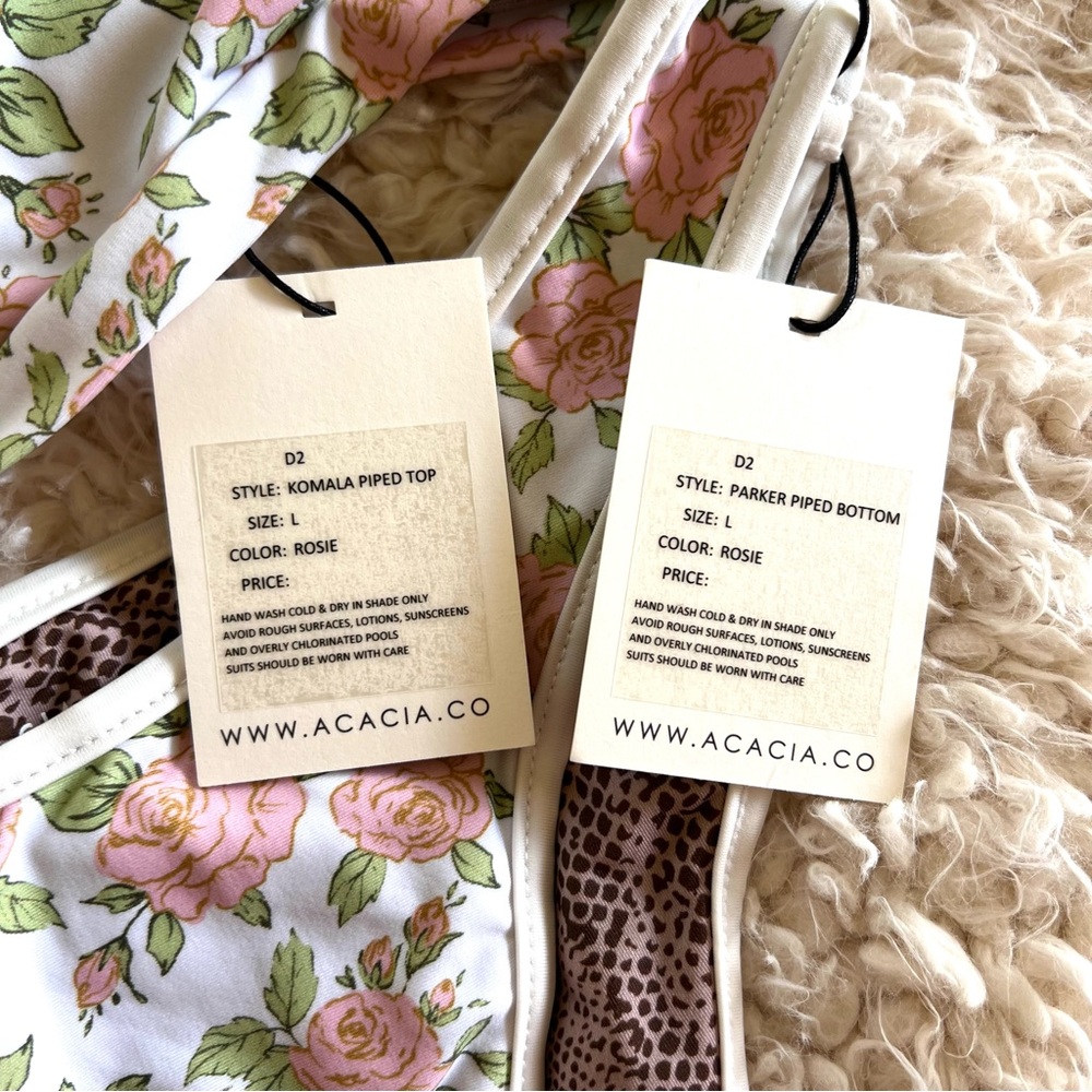 ACACIA Set in Rose - Picture 3 of 3